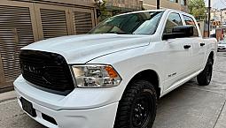 Dodge Ram 1500 Crew Cab Slt V8 4X4 2022