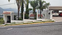 Casa En Venta En Contry La Escondida En Guadalupe