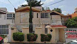 Casa En Venta Cerca A Centro Comercial Heliplaza En Naucalpan