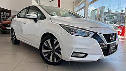 Nissan Versa 1.6 Exclusive Navi At